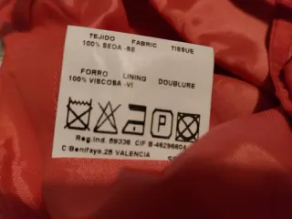 Vestido fucsia largo fiesta, de María José Navarro