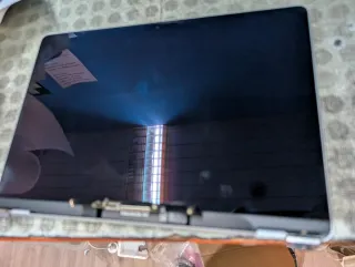 Pantalla Apple A2337 defectuosa