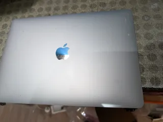 Pantalla Apple A2337 defectuosa