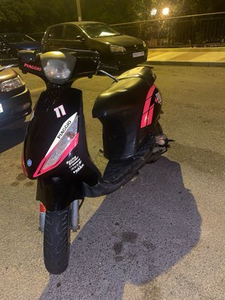 Piaggio Zip 49cc 2T Scooter