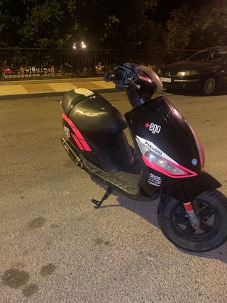 Piaggio Zip 49cc 2T Scooter
