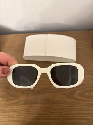 Gafas de sol Prada blancas