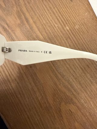 Gafas de sol Prada blancas