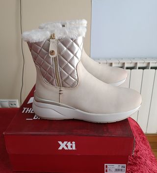 Botines forrados beige talla 39