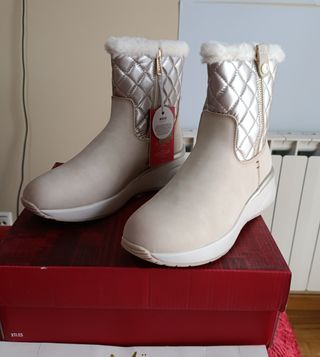 Botines forrados beige talla 39