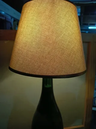 Lámpara Botella Cava Juvé y Camps