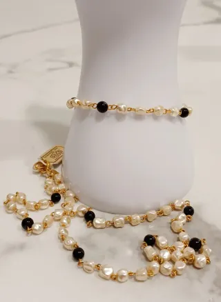 Conjunto Collar y Pulsera Perlas y piedras Negras.