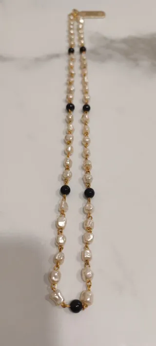 Conjunto Collar y Pulsera Perlas y piedras Negras.