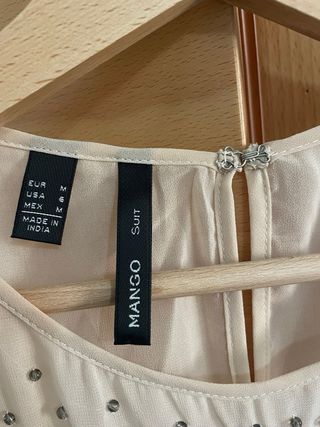 Vestido crema con abalorios