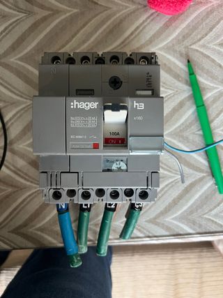 Interruptor automático Hager h3 x160 100A 3P+N