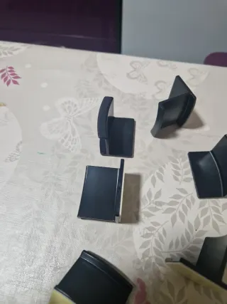 ENGANCHES PARA COLGAR GORRAS NUEVOS