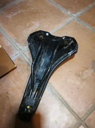 Sillín Giant Contact Unisex