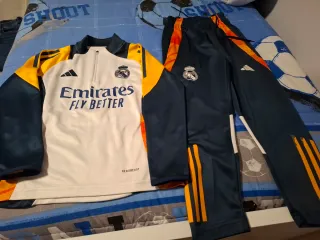 Chándal Real Madrid Niño Talla 10