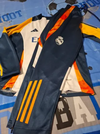 Chándal Real Madrid Niño Talla 10