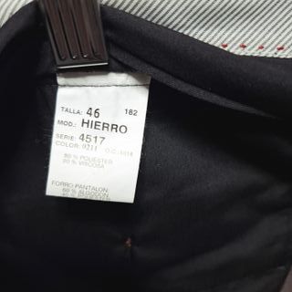 Traje de hombre marrón claro a rayas