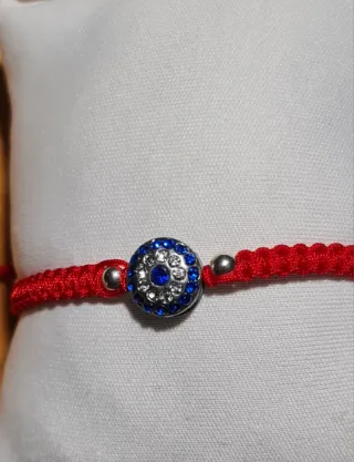 Pulsera ojo turco roja hecha a mano