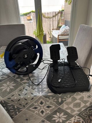 Volante Thrustmaster T150 PS4/PS5/PC