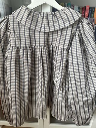 Blusa cuadros gris y beige