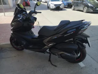 Kymco Xciting S400 Negra