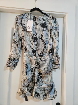 Vestido Zara Mini Estampado Paisley