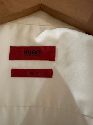 Camisa Hugo Boss Blanca. talla 38-15.