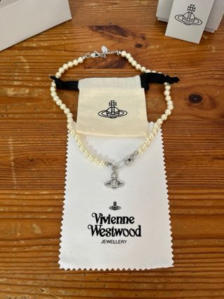 Collar Vivienne Westwood Lucrece Pearl Necklace