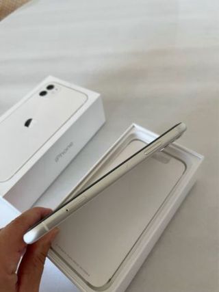 iPhone 11 Blanco sin nada reparado