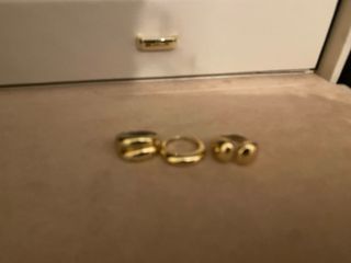 Anillos dorados estilo bala