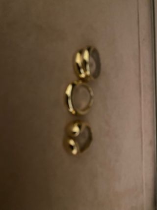 Anillos dorados estilo bala