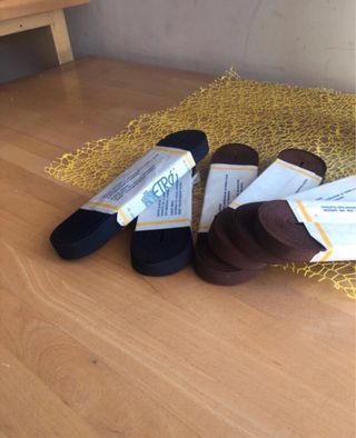 Elastico per cucito blu e marrone