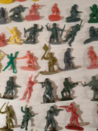 Figuras Montaplex, Dunkin, Eko