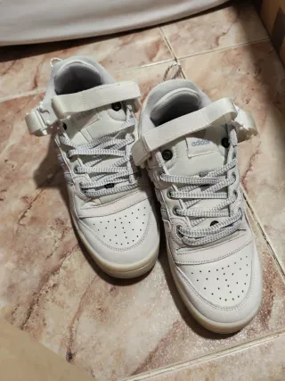 Adidas Bad Bunny Forum Gris/Blanco