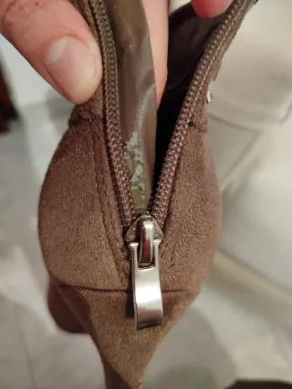 Botín tacón con pedrería