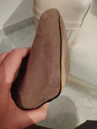 Botín tacón con pedrería