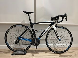 Bicicleta carretera Lapierre Xelius EFI 200