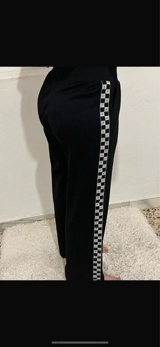 Pantalón Nike Vintage Negro con Raya