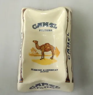 MITICO CENICERO " CAMEL FILTERS"