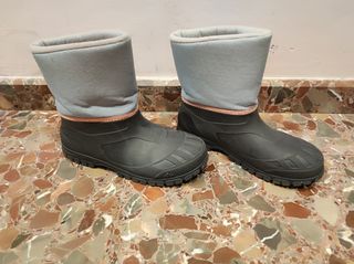 Botas de Nieve Negras y Grises