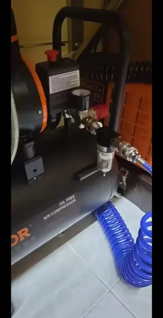 A ESTRENAR! Compresor silencioso 24L 1450W 90 PSI