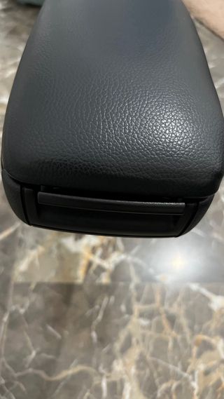 Apoyabrazos central en cuero Audi A3 8P Sline
