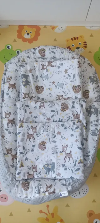 Nido reductor cuna bebé estampado animales