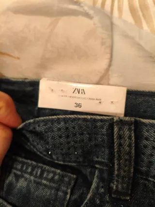 Pantalón vaquero Zara azul nuevo sin usar
