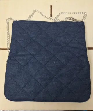 Lote 2 bolsos: azul y plateado