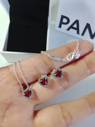 Conjunto  Collar y Pendientes