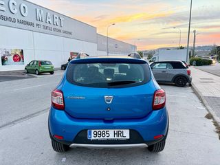 DACIA SANDERO 1.0i 90CV !! 5.500€ !!
