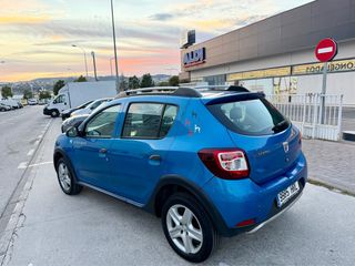 DACIA SANDERO 1.0i 90CV !! 5.500€ !!