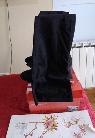 Botas mosqueteras negras talla 36