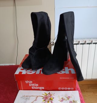 Botas mosqueteras negras talla 36