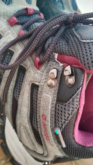 Botas de montaña Hi-Tec caña media