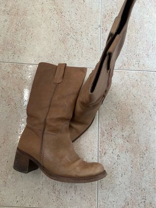Botas camperas piel talla 38